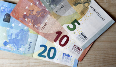 Kā mainīsies piemaksas valsts sektorā?