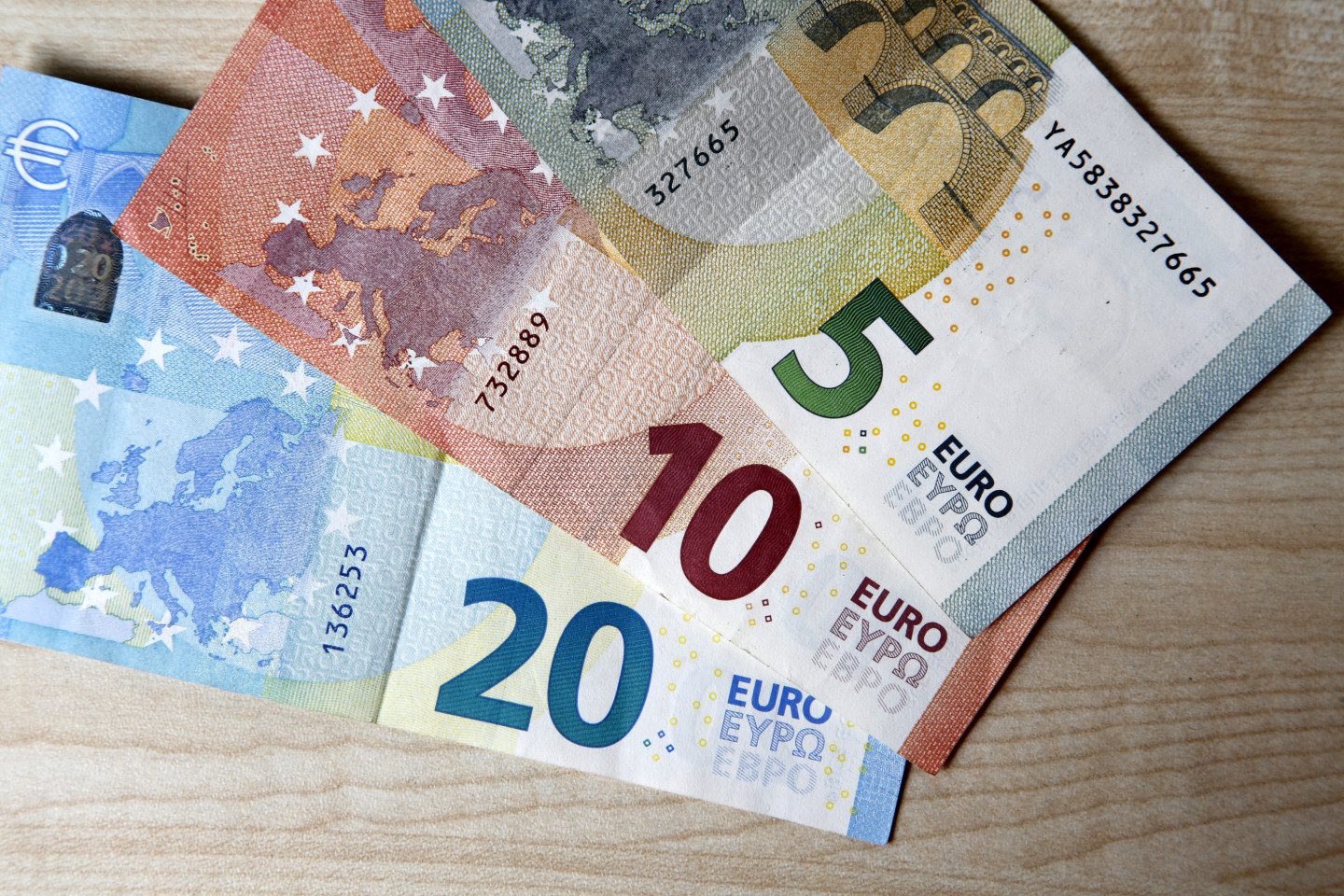 Kā mainīsies piemaksas valsts sektorā?