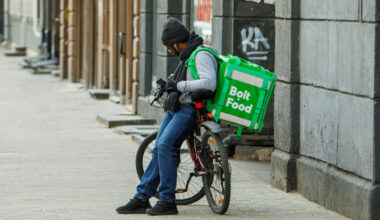 PVD: Puse pārtikas kurjeru Latvijā ir ārvalstu pilsoņi