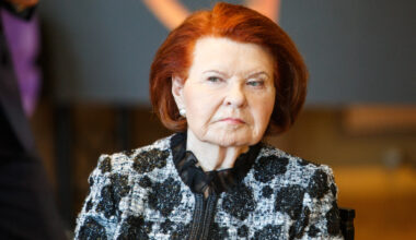 Vīķe-Freiberga brīdina par krāpniekiem internetā