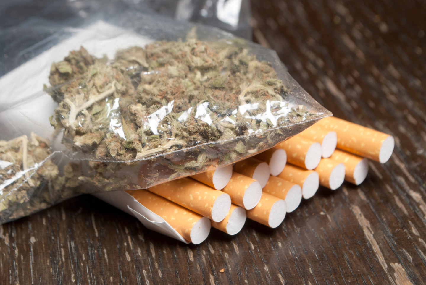 Latgalē atklāta vēl viena ar starptautiskas noziedzības tīklu saistīta nelegāla cigarešu ražotne