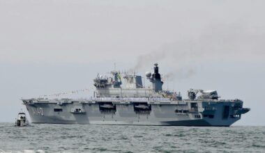 Medijs: Irānas virzienā dodas ASV lidmašīnu bāzes kuģis