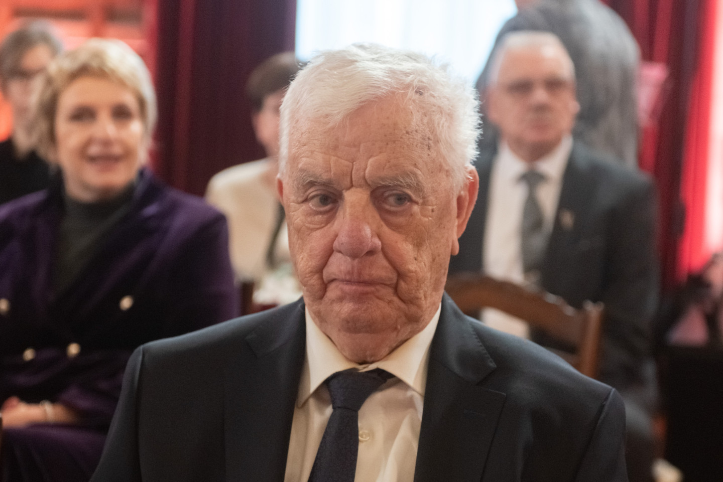 Raimonda Paula 90. jubileja: Neatliekamās palīdzības klātbūtne