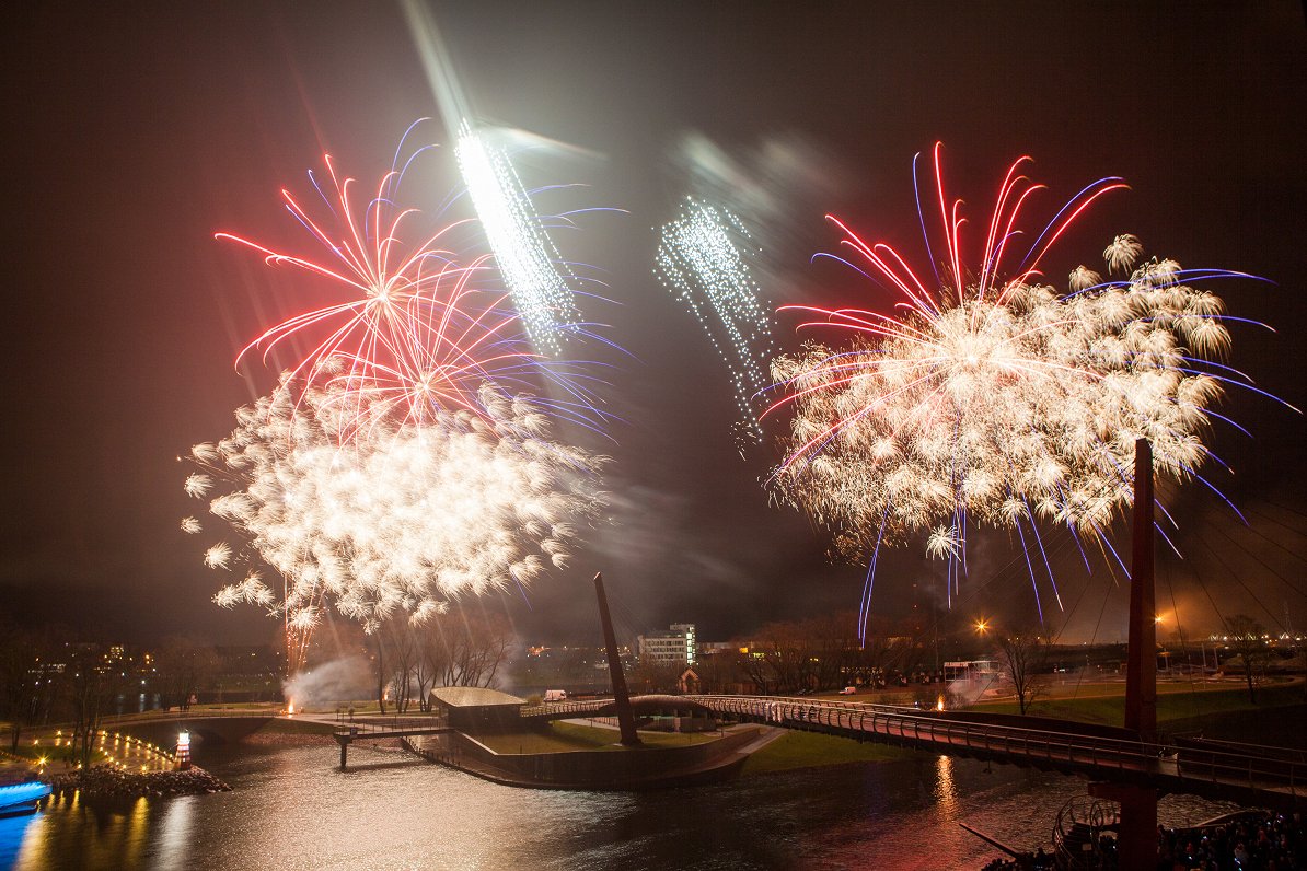 Gadumijas diennakts ugunsdzēsējiem un kārtībsargiem pagājusi bez nopietniem atgadījumiem / Raksts