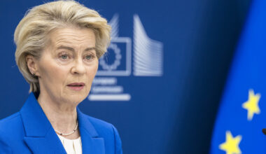 EK plāno divu gadu laikā atbalstīt Ukrainu ar 90 miljardiem eiro / Diena