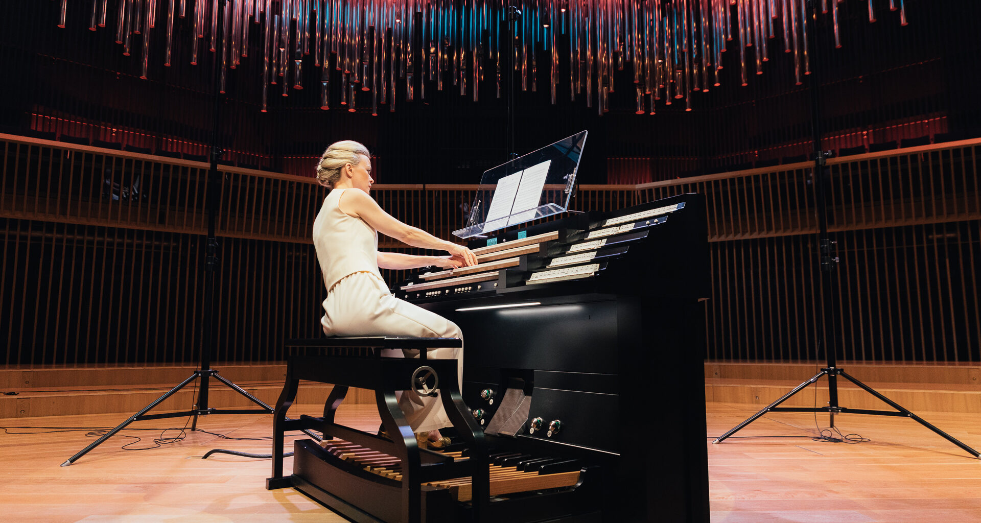 Iveta Apkalna koncertzālē “Latvija” izpildīs Vaska un Perta skaņdarbus