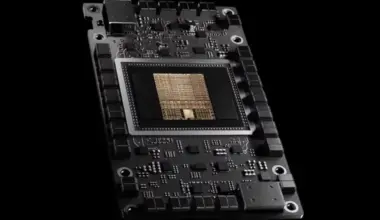 ASV startaps izstrādājis optisko procesoru, kas desmitkārt pārspēj NVIDIA jaudu un ir 10 000 reižu mazāks par mūsdienu mikroshēmām