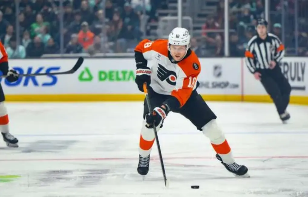 Ābols atzīmē rezultatīvu piespēli NHL spēlē, "Flyers" piekāpjas "Kraken"