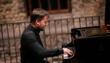 Ar Šostakoviča prelūdijām atsāksies klaviermūzikas koncertu cikls «Hanzas peronā»