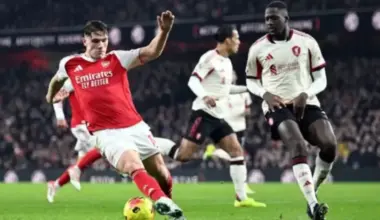 "Arsenal" un "Liverpool" Anglijas Premjerlīgā nenosaka uzvarētāju, noslēdzot spēli bez vārtiem