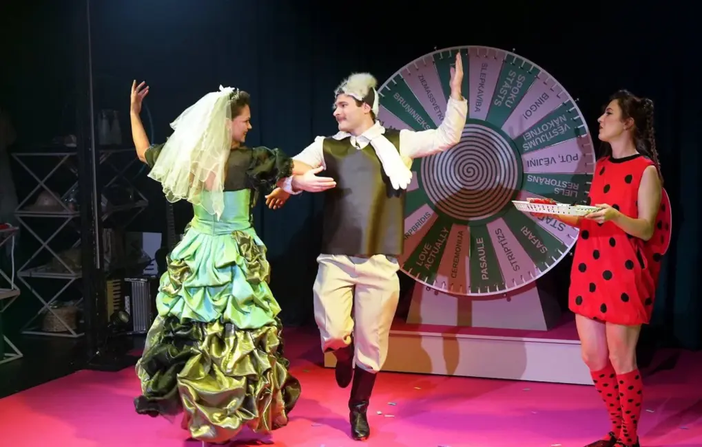 Aukstās ziemas vakaros – teātra izrādes sniedz siltumu un izklaidi