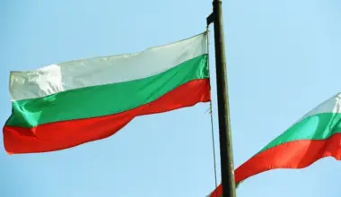 Bulgārija oficiāli pievienojas eirozonai, aizstājot savu nacionālo valūtu