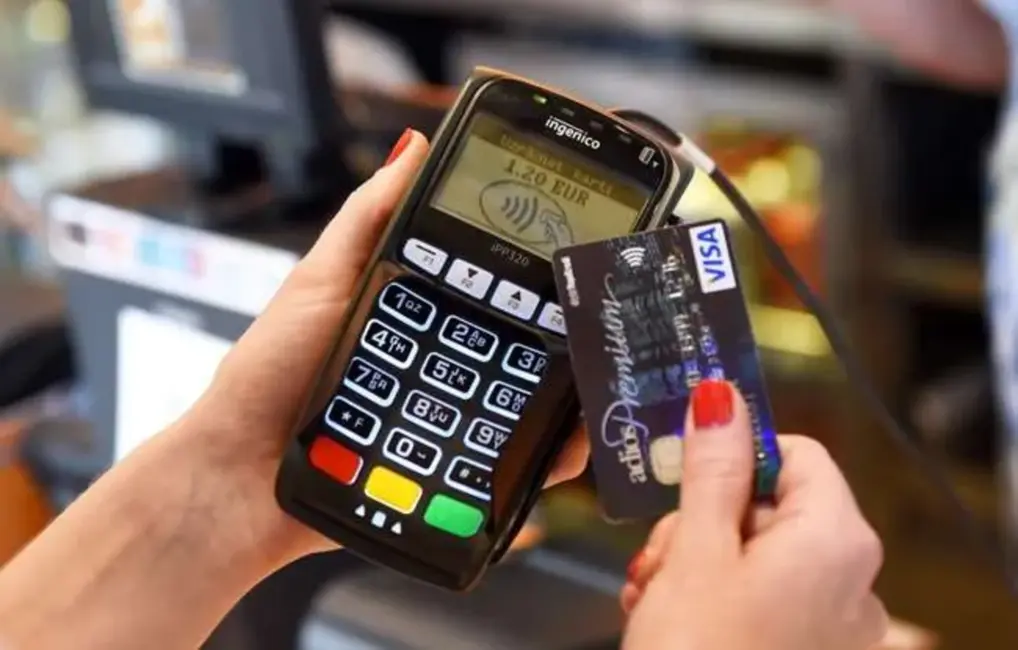 Cik vērtīgi ir Latvijas iedzīvotāju maksājumu karšu dati melnajā tirgū?