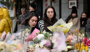 Crans-Montana ugunsgrēkā identificētas pirmās četras upures; ģimenēm sākas smagākais gaidīšanas posms