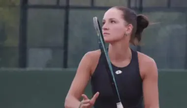 Darja Semeņistaja sasniedz Oklendas WTA 250 kvalifikācijas izšķirošo kārtu