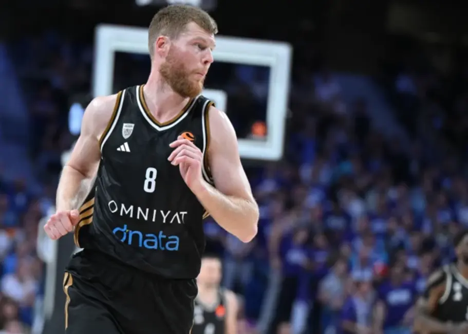 Dāvis Bertāns ULEB Eirolīgā: "Dubai" piedzīvo sakāvi pret Telavivas "Hapoel", latvietis gūst divus punktus
