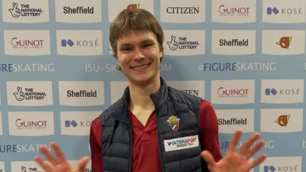 Deniss Vasiļjevs Eiropas čempionātā daiļslidošanā izcīna 9. vietu; priecīgs par paveikto