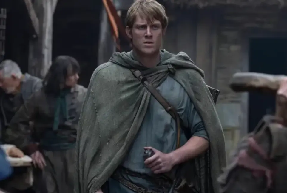 Džordžs R. R. Mārtins šokēts par "tualetes" ainu seriāla "Septiņu karaļvalstu bruņinieks" sākumā