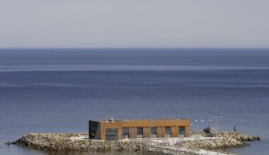 FOTO. Pašam sava sala un ekskluzīvs nams! Par vairākiem miljoniem pārdots Māra Gaiļa ģimenes īpašums Kaltenē