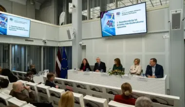 Eksperti brīdina: Mākslīgā intelekta ļaunprātīga izmantošana, populisms un radikalizācija apdraud godīgas vēlēšanas Latvijā