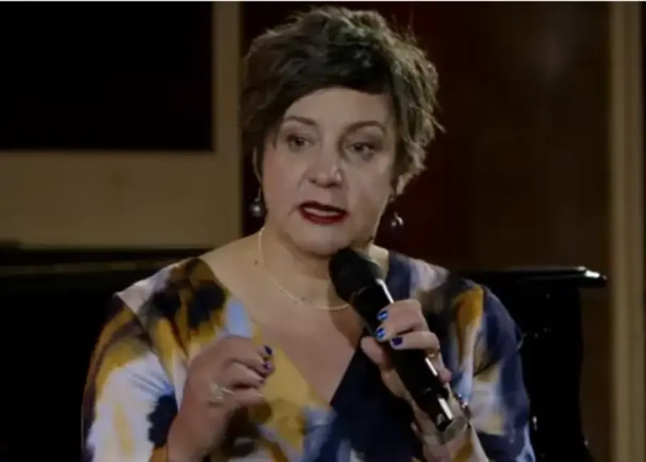 Elīna Reitere saņem Normunda Naumaņa Gada balvu mākslas kritikā par dziļām un sociāli aktuālām kinorecenzijām