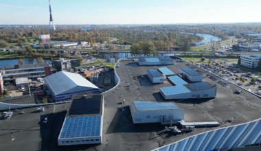 Uz TC “Rīga Plaza” jumta darbosies Latvijā unikāla saules paneļu sistēma