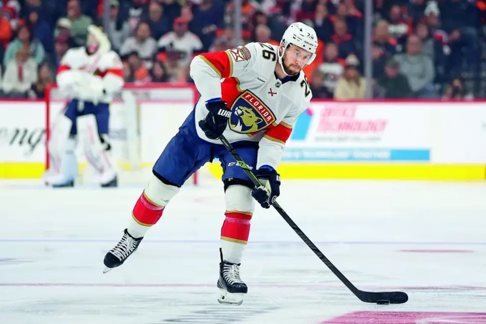 Floridas "Panthers" pagarinājis līgumu ar latviešu aizsargu Uvi Jāni Balinski uz diviem gadiem