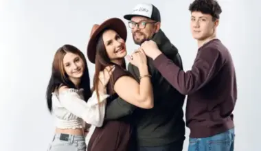 «Ģimene burkā» atgriežas ar jaunu sezonu kanālā 360TV: pievienojas Lauris Valters