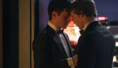 Hokejistu vidū pieaug drosme runāt par seksualitāti, ko iedvesmo seriāls "Heated Rivalry"