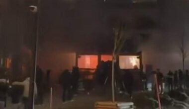 Dzīva sadega 14 gadus veca meitene… Policija turpina identificēt sadegušos ķermeņus gadu mijas traģēdijā Šveicē