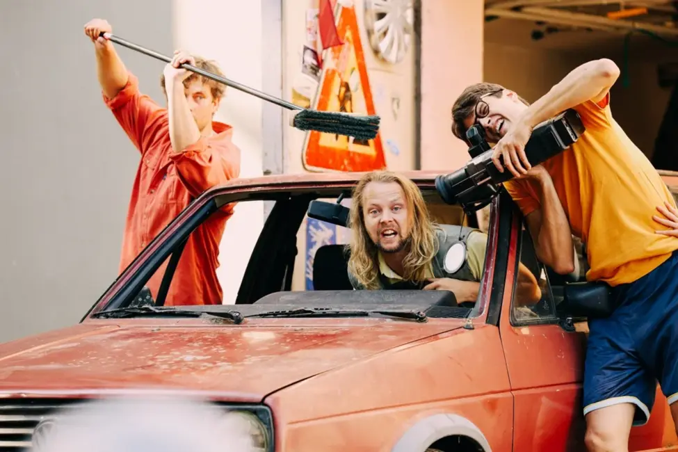 Iemīļotā izrāde bērniem "Pagalms atdzīvojas" viesosies Dailes teātrī Rīgā