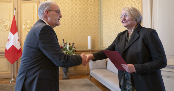 Vēstniece Ingrīda Levrence iesniedz akreditācijas vēstuli Šveices Konfederācijas prezidentam