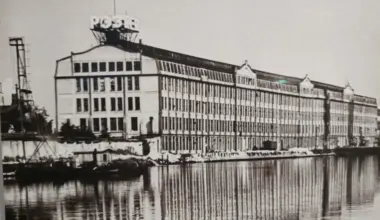 Izstāde "Sarkandaugava 11 fotostāstos" atklāj apkaimes daudzveidīgo vēsturi