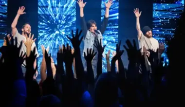 Jānis Zlidnis: "Man ļoti patīk dejot!" – par atgriešanos uz skatuves deviņdesmito gadu elku "100. Debija" sastāvā