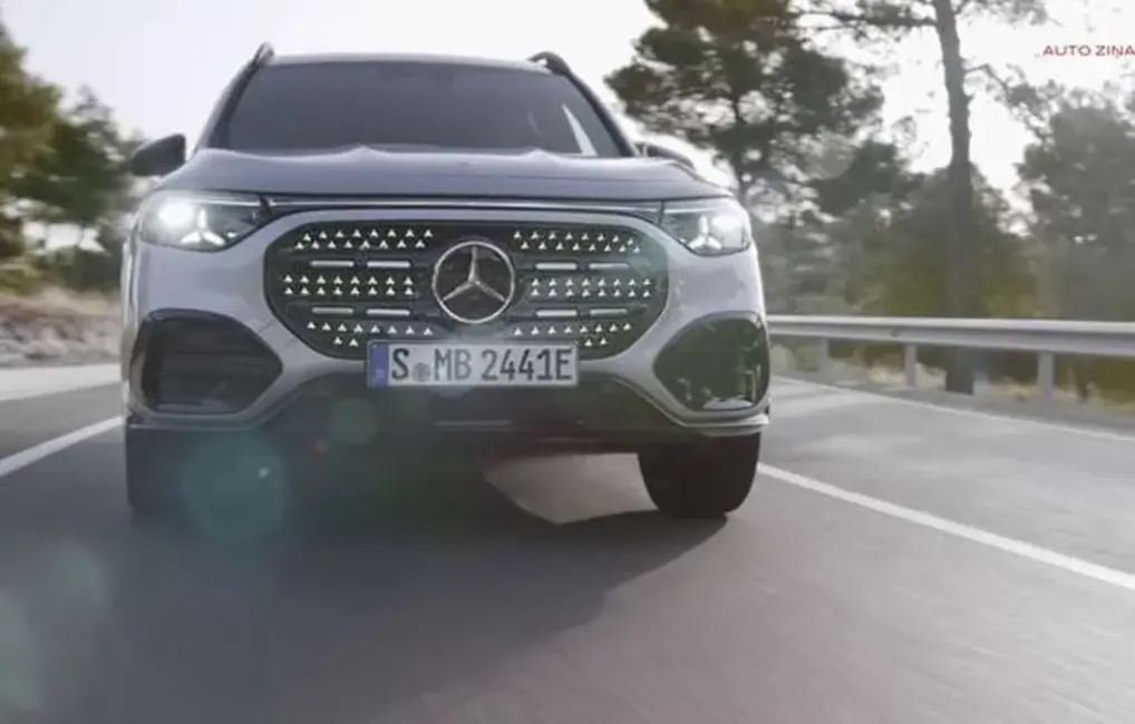 Jaunais "Mercedes GLB" kļūs par pilnībā elektrisku modeli 2026. gada pavasarī Latvijā