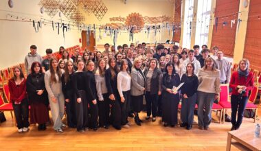 Latvijas Republikas Satversmes tiesa » Satversmes tiesa kopā ar Jelgavas jauniešiem atklāj jauno mācību semestri projektā “ApTver Satversmi”