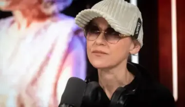 Kā klājas leģendārajai krustmātei Lienītei? Aktrise Rēzija Kalniņa atklāj detaļas