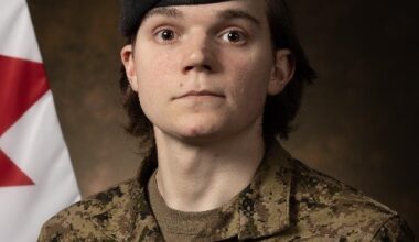 Kanādas bruņoto spēku karavīrs Sebastiāns Halmadžians