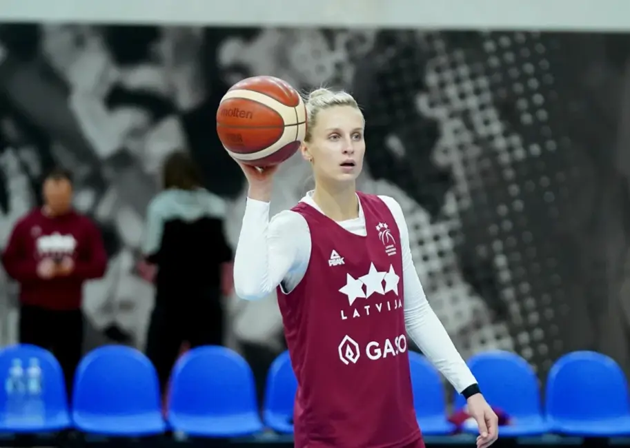 Kitija Laksa izcīna Itālijas kausu basketbolā ar "Famila Schio"