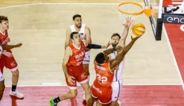 Latviešu basketbolisti Andorā un Katalonijā piedzīvo zaudējumus, Šķēlem neveiksmīga spēle Polijā