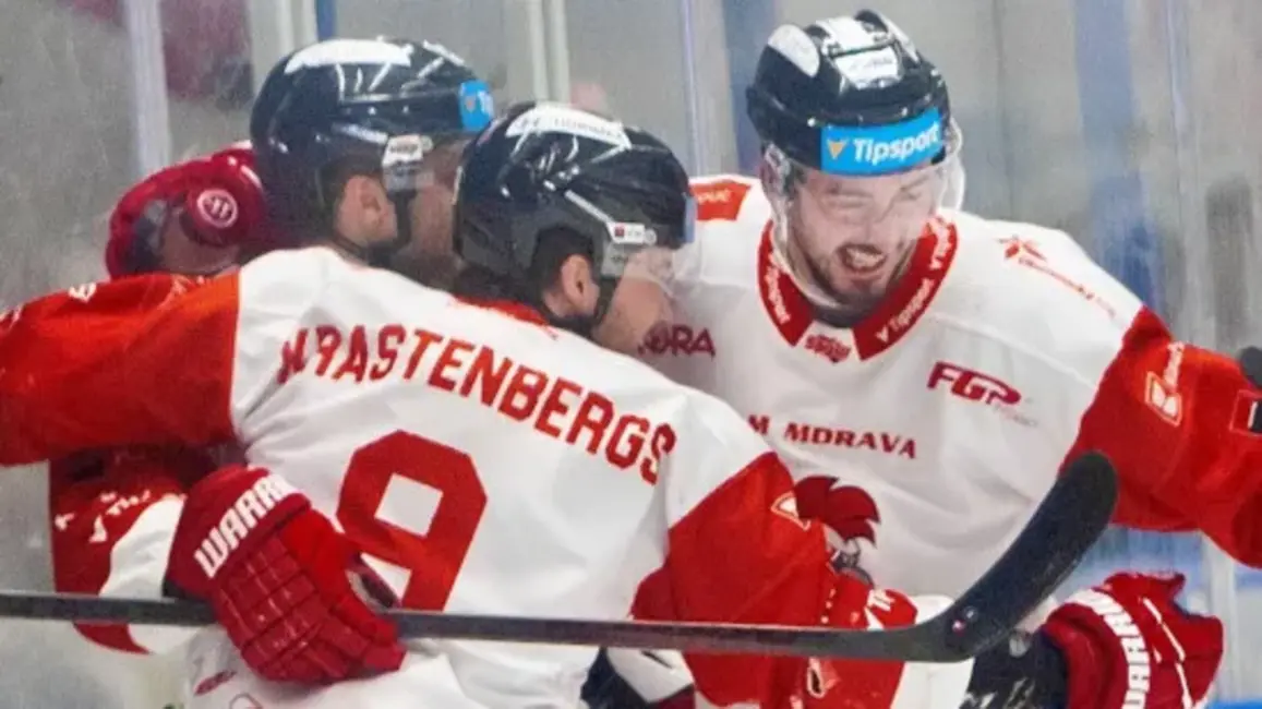 Latviešu hokejistu panākumi Čehijas Ekstralīgā: Krastenbergs gūst trīs punktus, Vītoliņš pievienojas uzvarētāju rindām