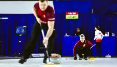 Latviešu kērlingisti Gaidule un Buncis cīnīsies par vietu Pasaules čempionātā jauktajiem pāriem