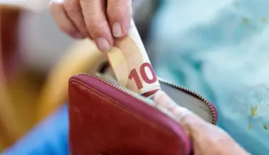 Latvijas Banka: Vairāk nekā puse iedzīvotāju apzinīgi izvēlējušies pensiju 2. līmeņa plānu