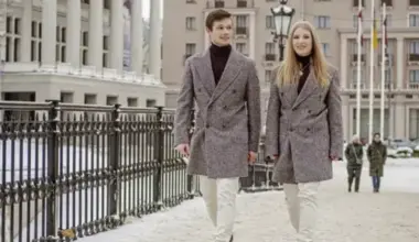 Latvijas delegācija Milānas-Kortīnas olimpiskajās spēlēs demonstrē elegantus reprezentācijas tērpus