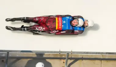 Latvijas kamaniņnieki Ševics-Mikeļševics/Krasts izcīna pirmo Pasaules kausa posma uzvaru Siguldā; Bots/Plūme iepriecina ar bronzu