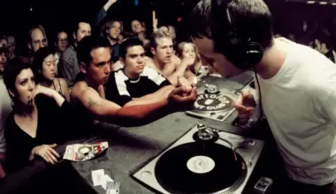 Leģendārais britu dīdžejs Sasha uzstāsies Rīgā pasākumā "TheRoom LIVE"