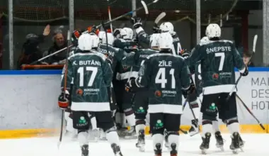 Liepājas hokejisti Optibet Hokeja līgas spēlē mājās pārspēj "Zemgale"/LBTU