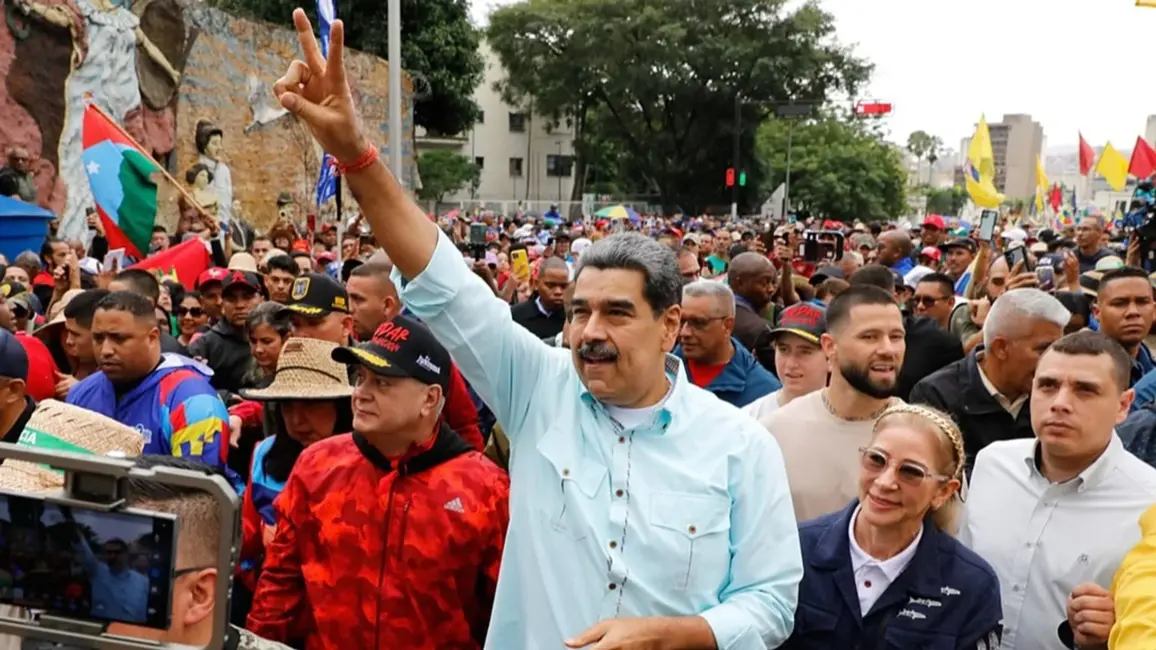 Maduro piedāvā sarunas ar ASV par narkotiku tirdzniecības apkarošanu, neskatoties uz militārajiem triecieniem