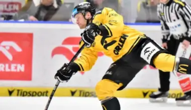 Markuss Komuls noslēdz sezonu ar līguma pagarināšanu Čehijas Ekstralīgā