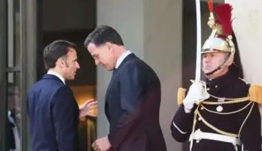 "Mums nav vajadzīgs Trampa fanātiķis!" Francija asi reaģē uz NATO šefa izteikumiem par Eiropas aizsardzību